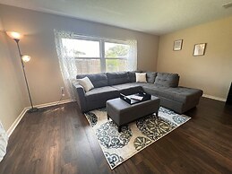 Charming Room Rentals in Southern Lakeland: Central & Cozy