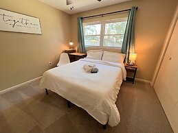 Charming Room Rentals in Southern Lakeland: Central & Cozy
