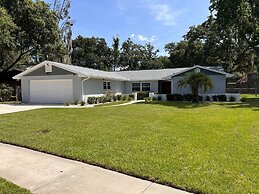 Charming Room Rentals in Southern Lakeland: Central & Cozy