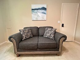 Charming Room Rentals in Southern Lakeland: Central & Cozy