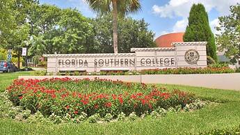 Charming Room Rentals in Southern Lakeland: Central & Cozy