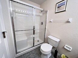 Cozy Davenport Rooms Near Posner Park Shopping & Dining