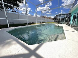 Cozy Davenport Rooms Near Posner Park Shopping & Dining