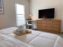 Cozy Davenport Rooms Near Posner Park Shopping & Dining