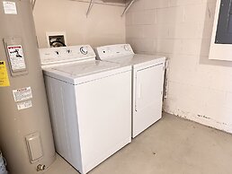 Cozy Davenport Rooms Near Posner Park Shopping & Dining