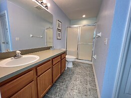 Cozy Davenport Rooms Near Posner Park Shopping & Dining