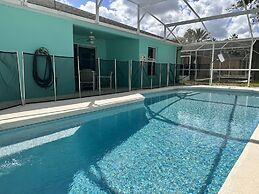 Cozy Davenport Rooms Near Posner Park Shopping & Dining