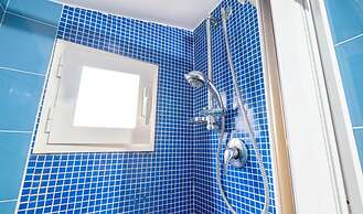 La Loren By DomusExtra