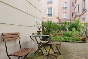 Paris Blomet design residence