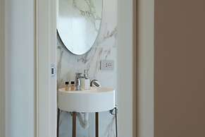 Hera rooms and suites