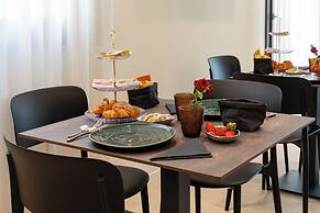 Hera rooms and suites