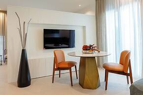 Hera rooms and suites