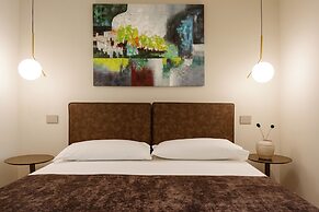 Hera rooms and suites