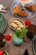 Hera rooms and suites