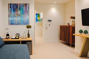 Hera rooms and suites