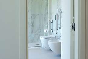 Hera rooms and suites