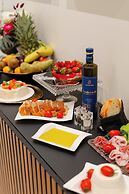 Hera rooms and suites