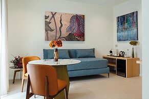 Hera rooms and suites