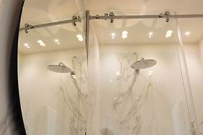 Hera rooms and suites