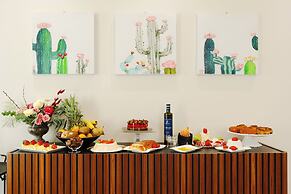 Hera rooms and suites