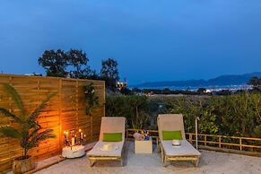 White Cycladic House With Jacuzzi