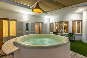 White Cycladic House With Jacuzzi