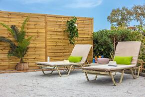 White Cycladic House With Jacuzzi