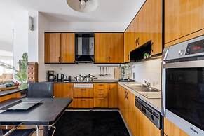 White Cycladic House With Jacuzzi