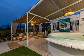 White Cycladic House With Jacuzzi