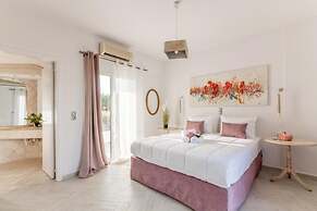 White House Chersonisos With Private Swimming Pool