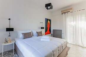 White House Chersonisos With Private Swimming Pool