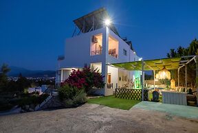 White House Chersonisos With Private Swimming Pool