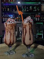 Tripod by Pedestal Hotel