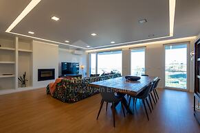 Casa Mango by Acasadascasas