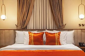 Phoenix Imperial Hotel and Apartment