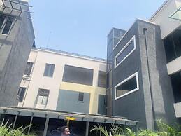 Phoenix Imperial Hotel and Apartment
