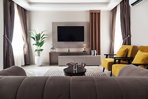 Phoenix Imperial Hotel and Apartment