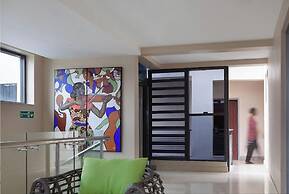 Phoenix Imperial Hotel and Apartment
