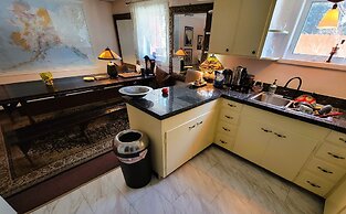 Billie's Backpackers Hostel