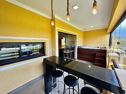 Jacuzzi Privativa com AC em Maresias