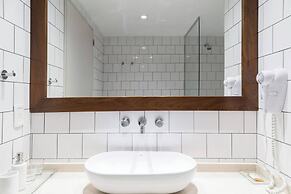 Modern High End Studio Palermo T107