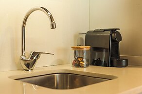 Modern High End Studio Palermo T107