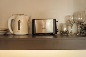 Modern High End Studio Palermo T107