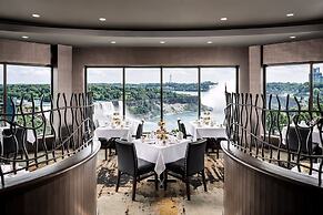 The Brock Niagara Falls Fallsview, Tapestry by Hilton