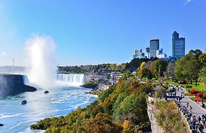 The Brock Niagara Falls Fallsview, Tapestry by Hilton