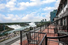 The Brock Niagara Falls Fallsview, Tapestry by Hilton
