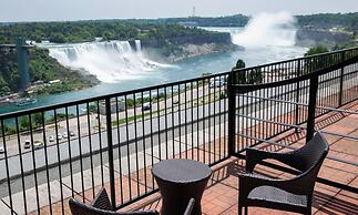 The Brock Niagara Falls Fallsview, Tapestry by Hilton