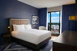 The Brock Niagara Falls Fallsview, Tapestry by Hilton