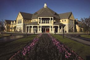 The Brock Niagara Falls Fallsview, Tapestry by Hilton