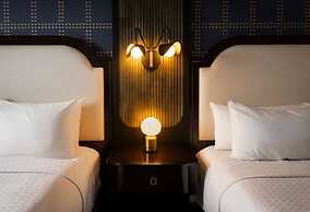 The Brock Niagara Falls Fallsview, Tapestry by Hilton